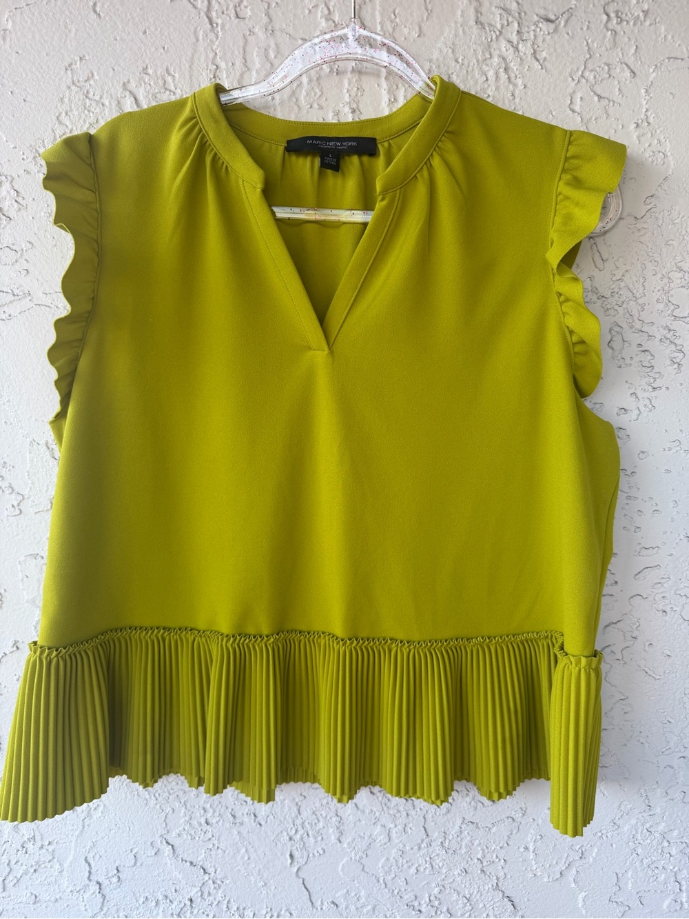 Marc New York Green Top 🌸 Large